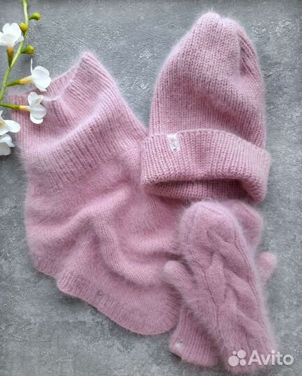 Комплект шапка, снуд и варежки