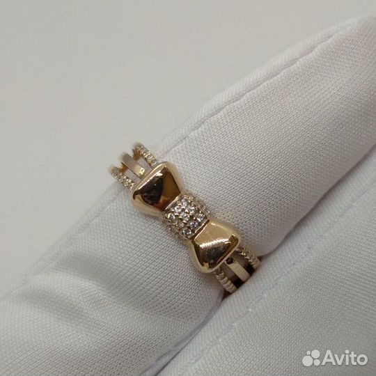 Золотое кольцо с камнем 17,5р