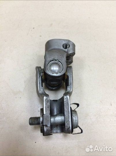 Кардан рулевой Mazda 323