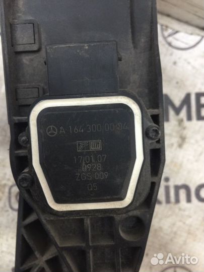 Педаль газа Mercedes-Benz Ml W164