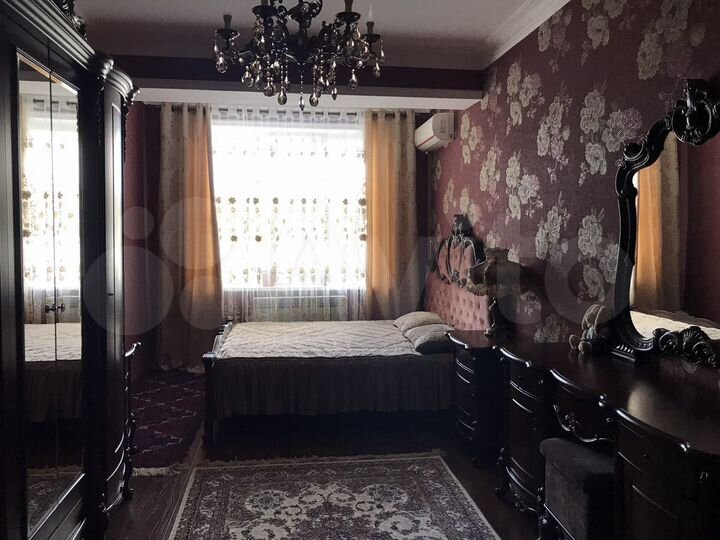 2-к. квартира, 76 м², 2/9 эт.