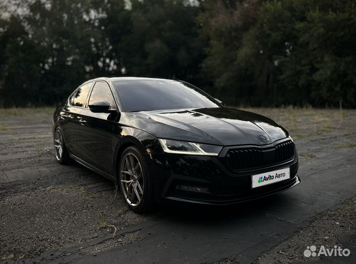 Skoda Octavia 2.0 AMT, 2022, 39 910 км