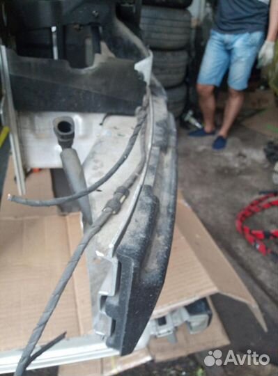 Рамка радиатора (телевизор) BMW 7-серия E65/E66 2