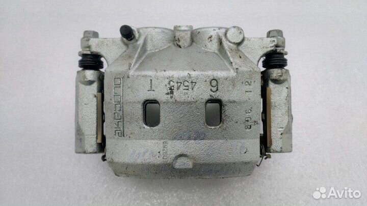 Суппорт тормозной передний правый Nissan X-Trail