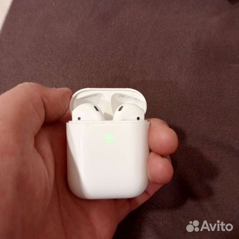 Беспроводные наушники apple airpods