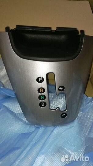 Рамка магнитолы Hyundai Tucson 2006