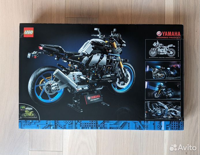 Lego Technic Мотоцикл Yamaha MT-10 SP 42159