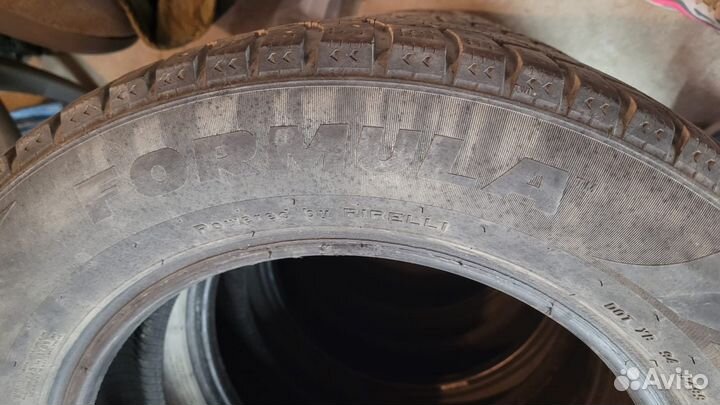 Pirelli Formula Ice 215/60 R16