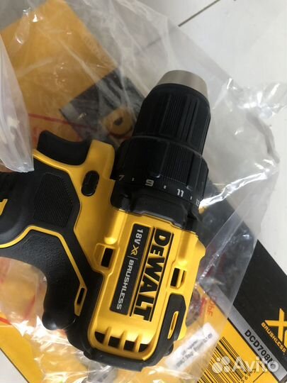 Шуруповерт Dewalt 708