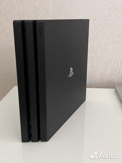 Sony playstation 4 pro 1tb