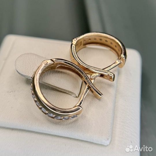 Золотые серьги с бриллиантами 585 золото