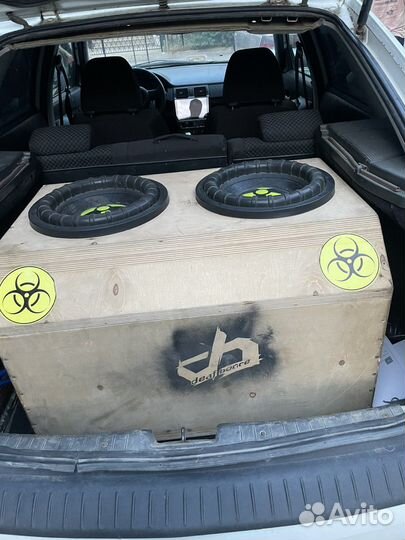 Сабвуфер с моноблоком