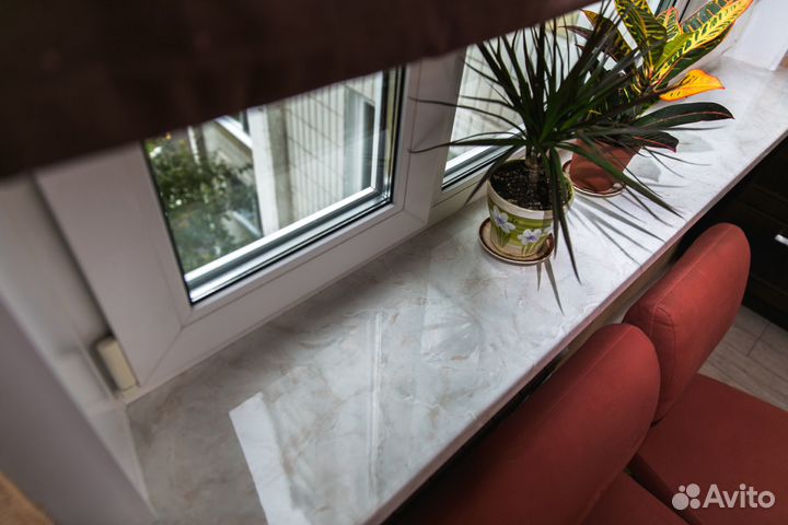 Подоконник с акриловым покрытием