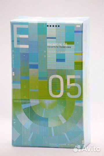 Escentric Molecules Escentric 05