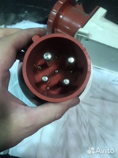 Силовой разъем