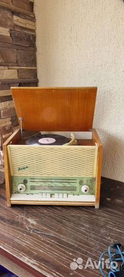 Радиола Лира