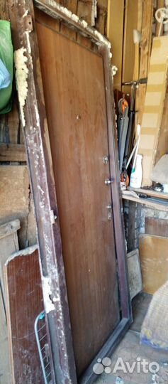 Дверь и косяк металлический
