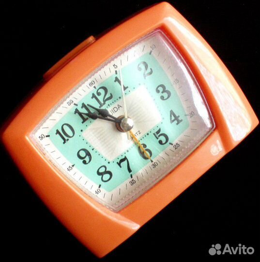 Будильник часы Заря Победа СССР