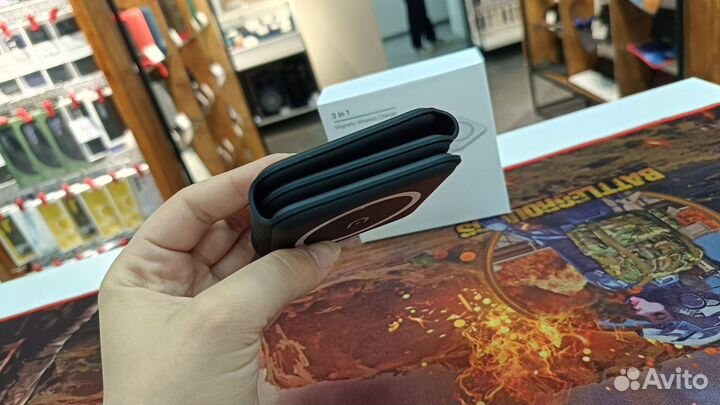 Беспроводная зарядка 3 в 1 для iPhone новый