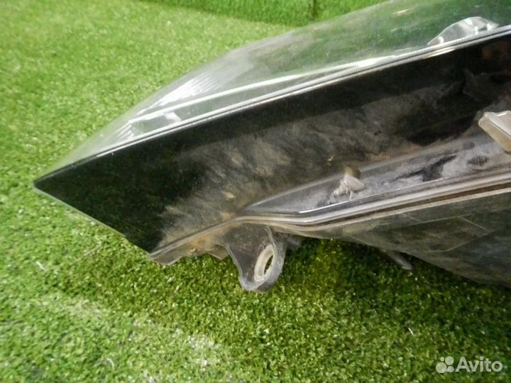 Фара левая Volkswagen Touareg