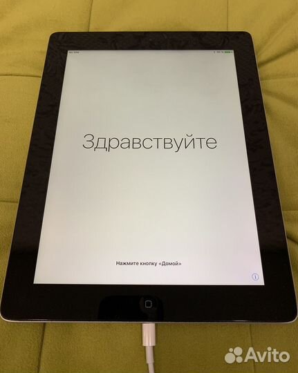 Планшет Apple iPad 4