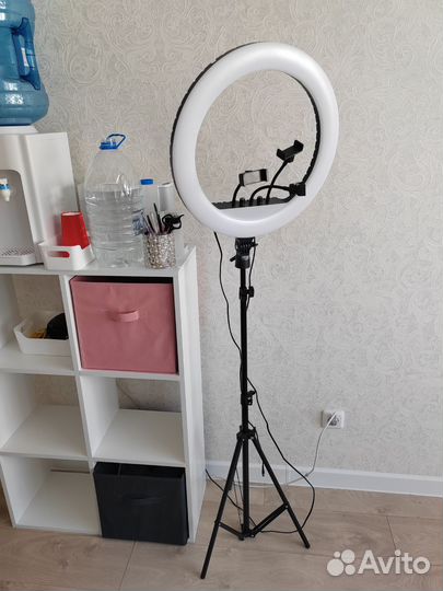 Кольцевая лампа 45 см со штативом