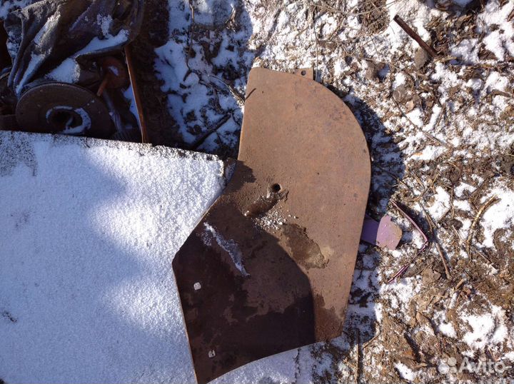 Запчасти на плуг. И дт 75