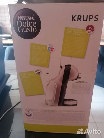 Капсульная кофемашина dolce gusto новая
