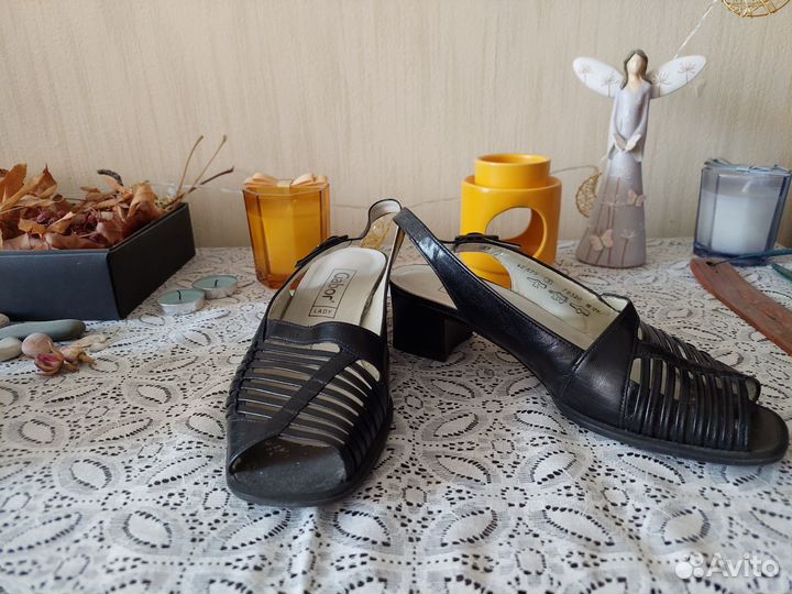 Босоножки женские 35 размер