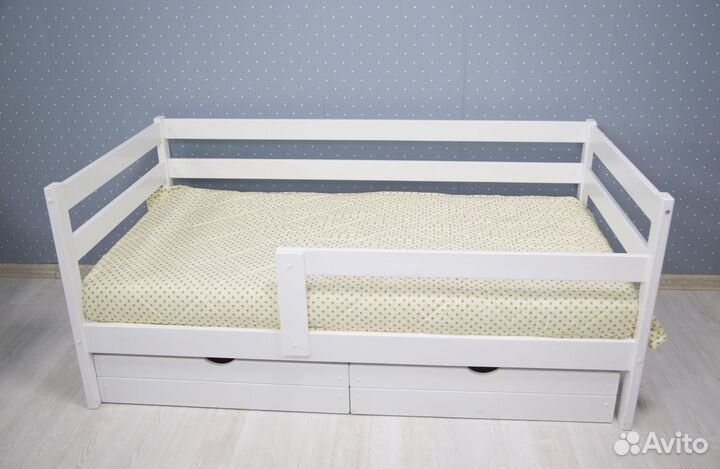 Детская кровать 180*90 с ящиками и матрасом