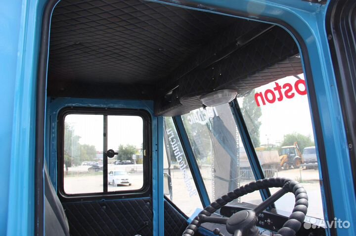 Трактор ХТЗ Т-150К, 2000