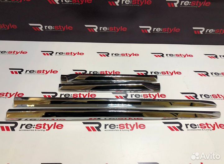 Молдинги дверей Toyota Land Cruiser 200 S618