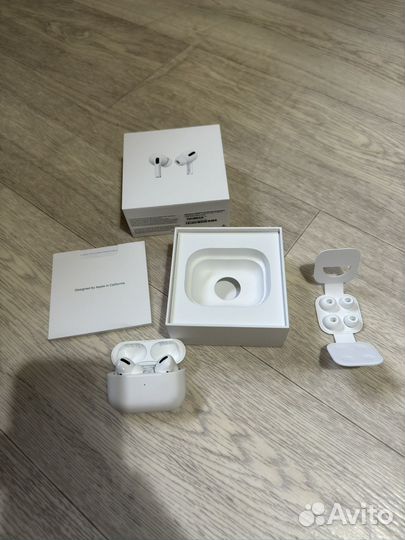 Наушники AirPods Pro