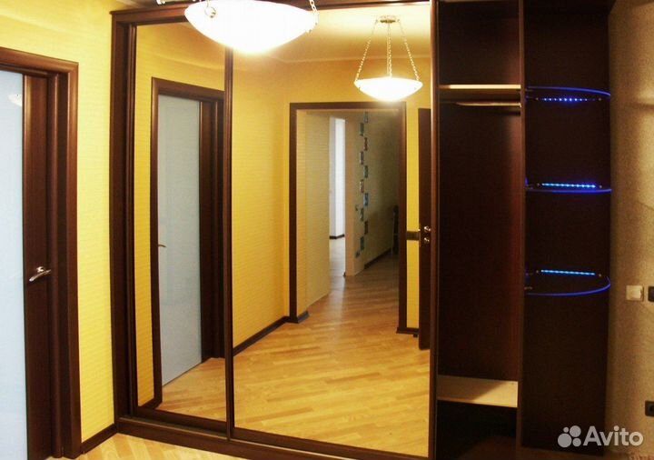 Шкаф в прихожую по вашим размерам