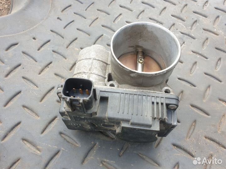 Дроссельная заслонка Nissan Primera P12 2.0 QR20DE