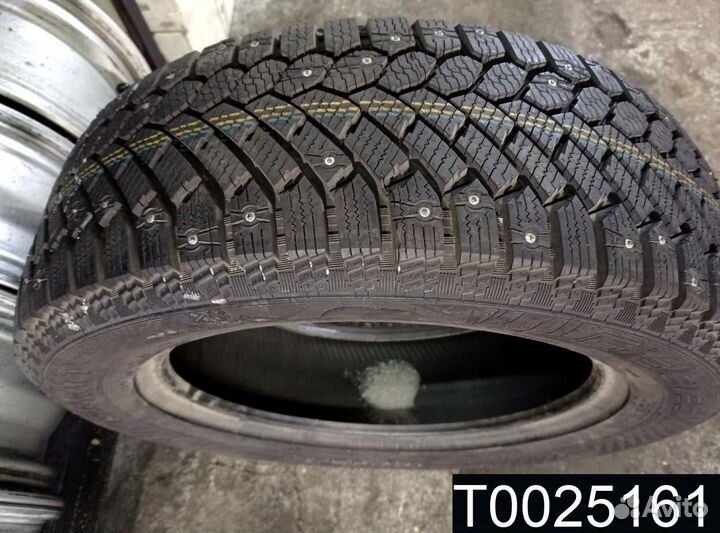 Gislaved Nord Frost 200 215/60 R17 96T