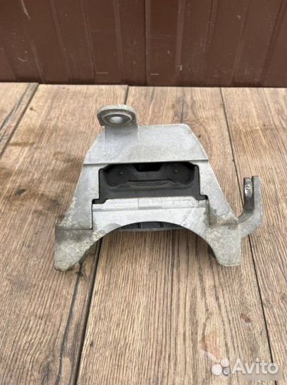 Подушка двигателя Opel Astra 1.4 2012