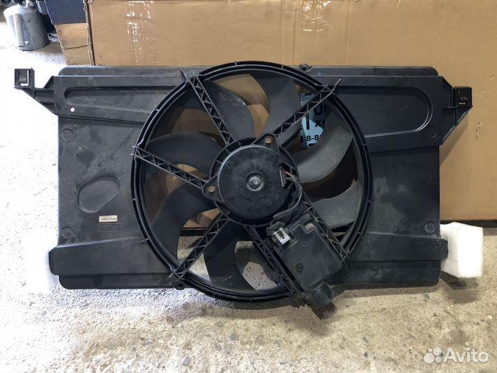 Продам диффузор с вентилятором Ford focus2 1.6