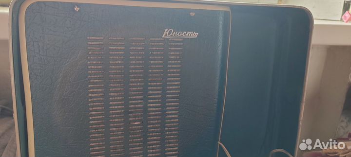 Юность 301,Фильмопроектор