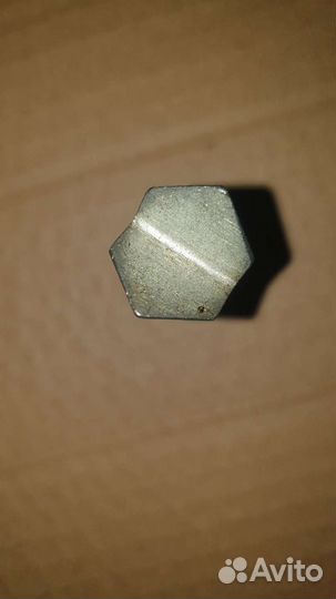 Болт крепёжный защиты карбюратора Иж Планета