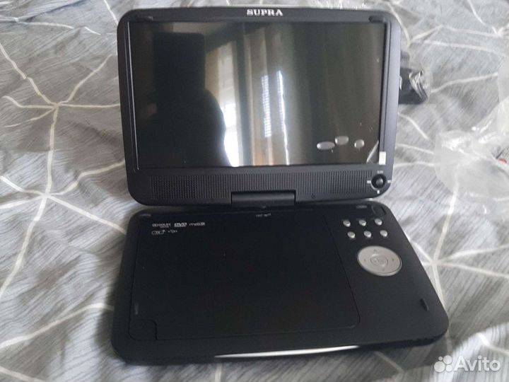 Портативный видеопроигрыватель