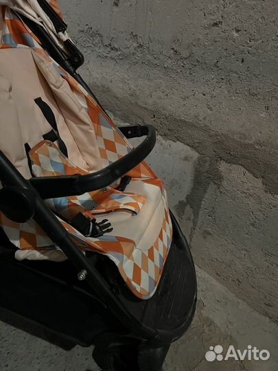 Коляска прогулочная летняя