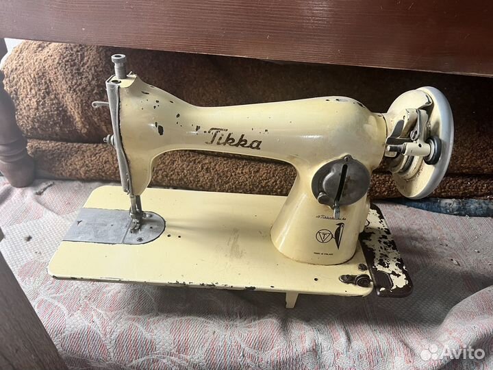 Швейная машинка tikka