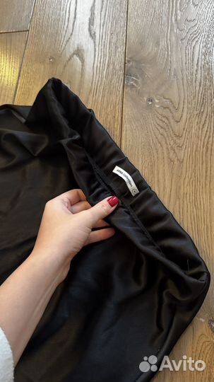 Атласная юбка миди