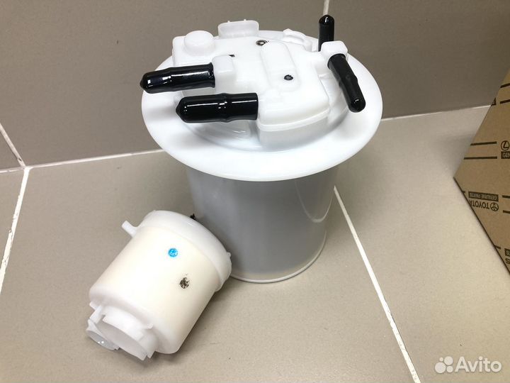 Фильтр топливный 77024-12030 Toyota