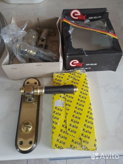 Замок дверной