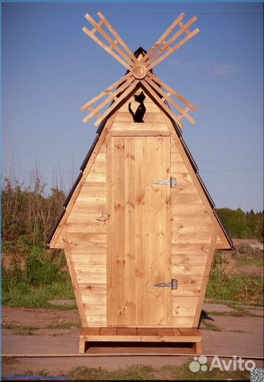 Дачный туалет деревянный