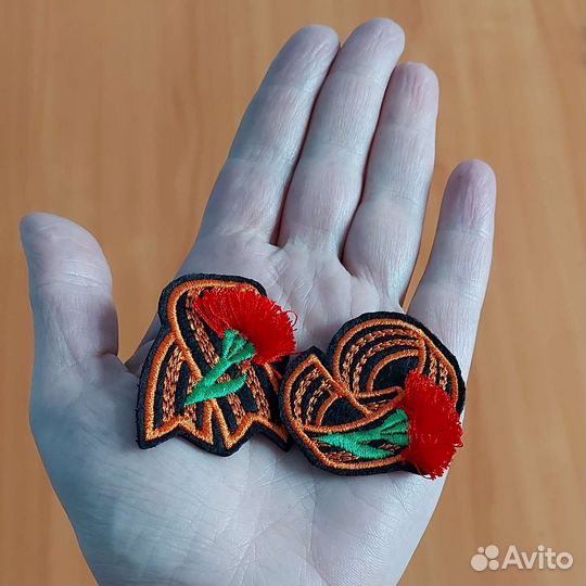 Брошь ручной работы