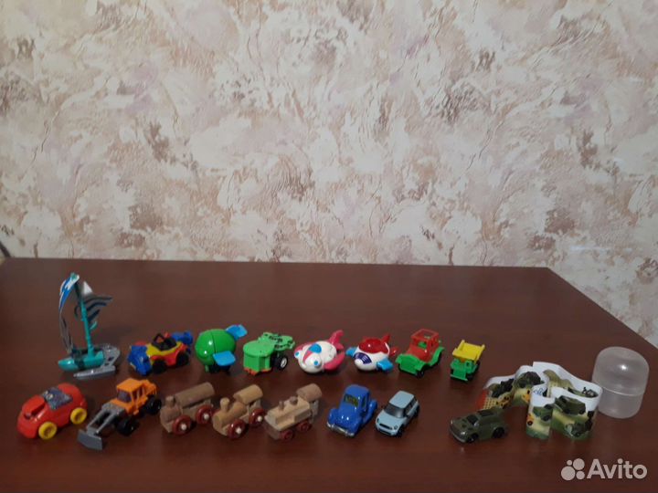 Киндер игрушки разные