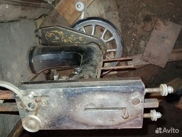 Швейная машинка зингер антикварная